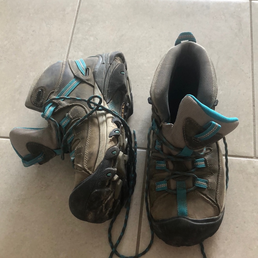 Keen hiking boots